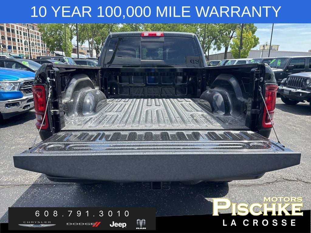 2026 RAM Ram 2500 RAM 2500 BLACK EXPRESS CREW CAB 4X4 6'4' BOX