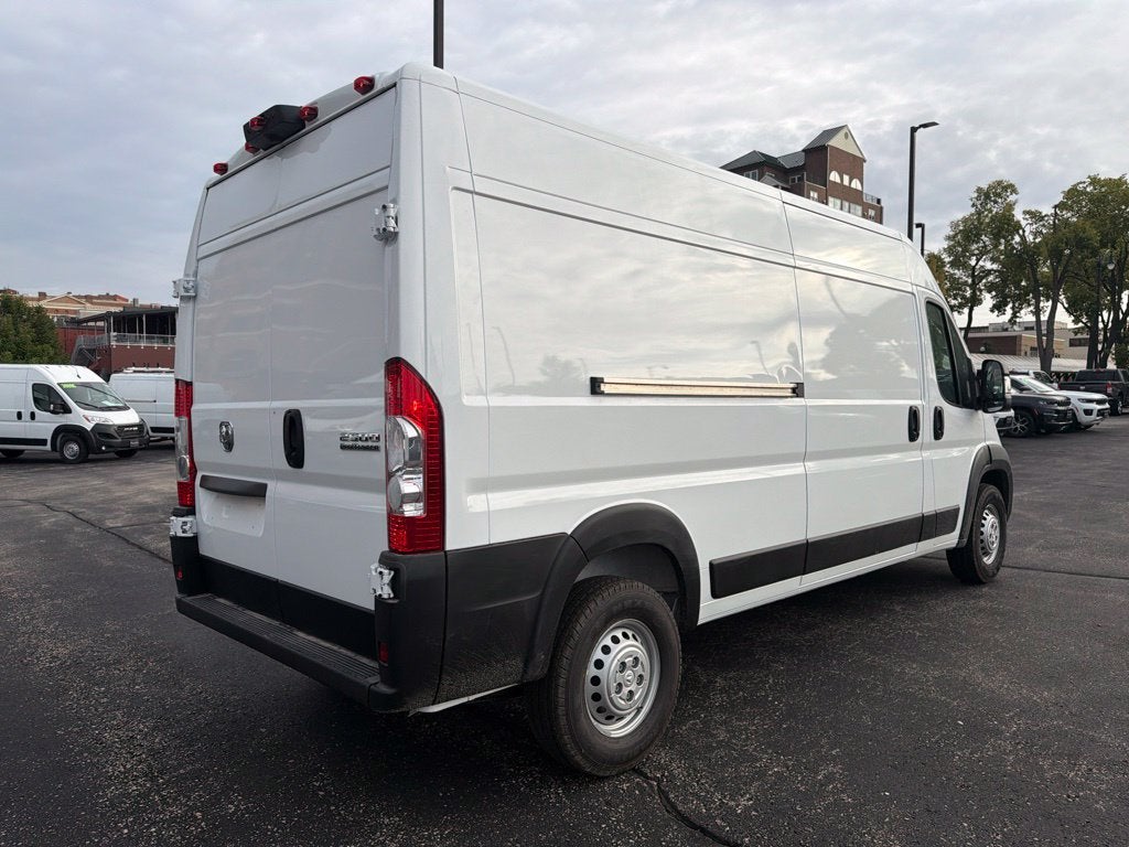 2027 RAM ProMaster Cargo Van Tradesman