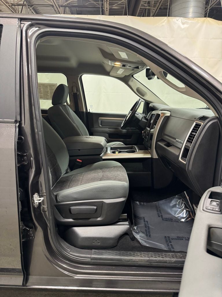2018 RAM 1500 Big Horn Crew Cab 4x4 5'7' Box