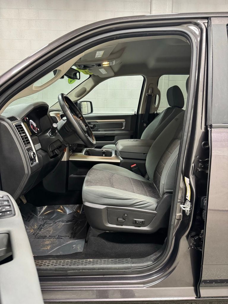 2018 RAM 1500 Big Horn Crew Cab 4x4 5'7' Box