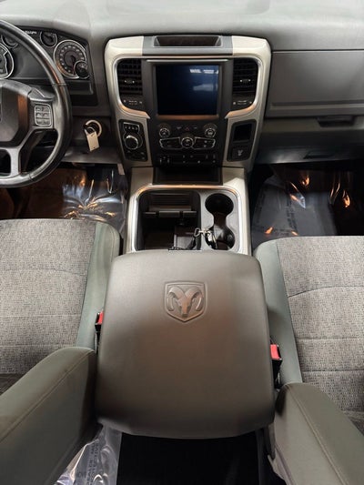 2018 RAM 1500 Big Horn Crew Cab 4x4 5'7' Box