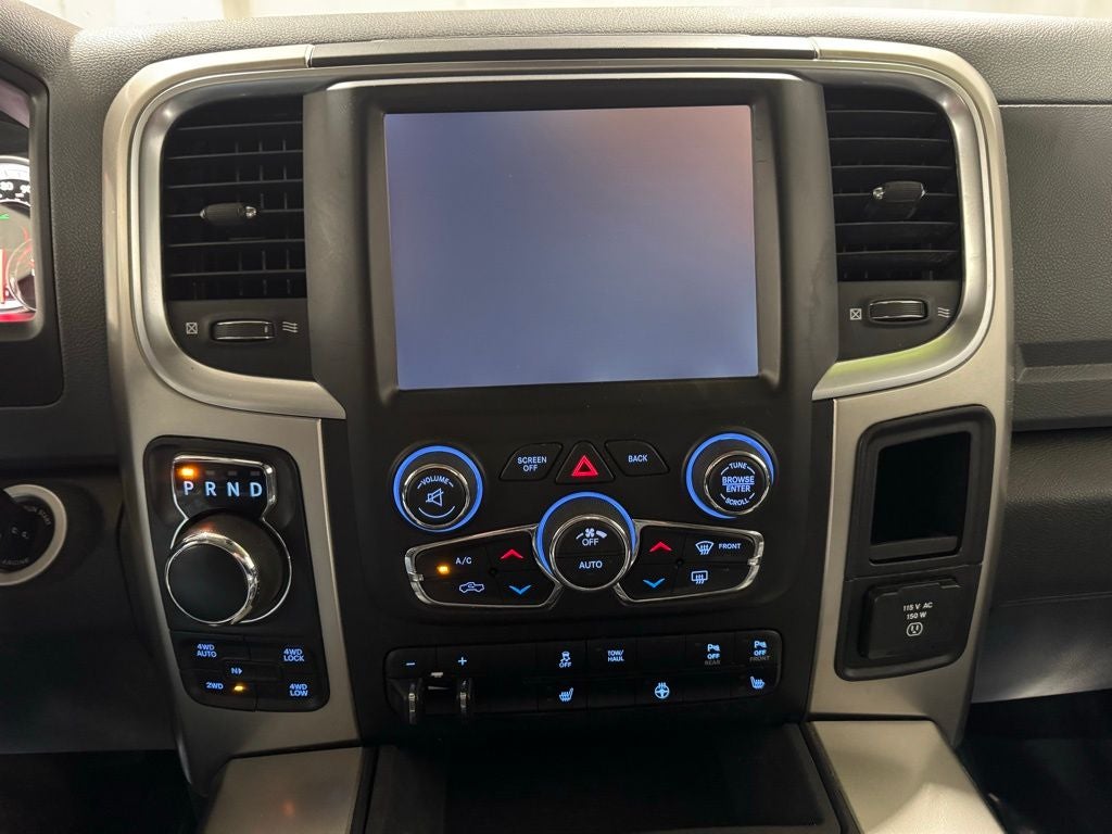 2018 RAM 1500 Big Horn Crew Cab 4x4 5'7' Box