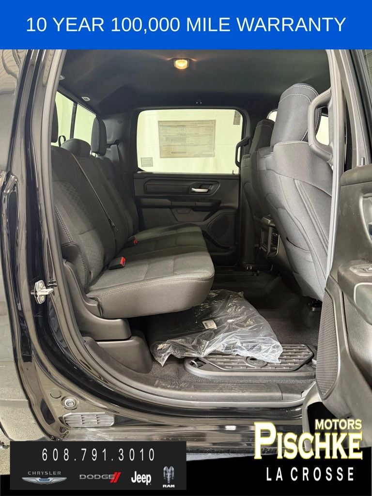 2026 RAM Ram 1500 RAM 1500 EXPRESS CREW CAB 4X4 5'7' BOX