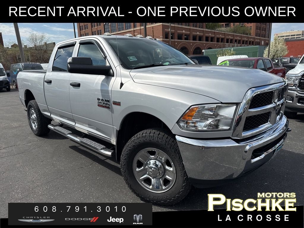 2017 RAM 2500 Tradesman Crew Cab 4x4 6'4' Box