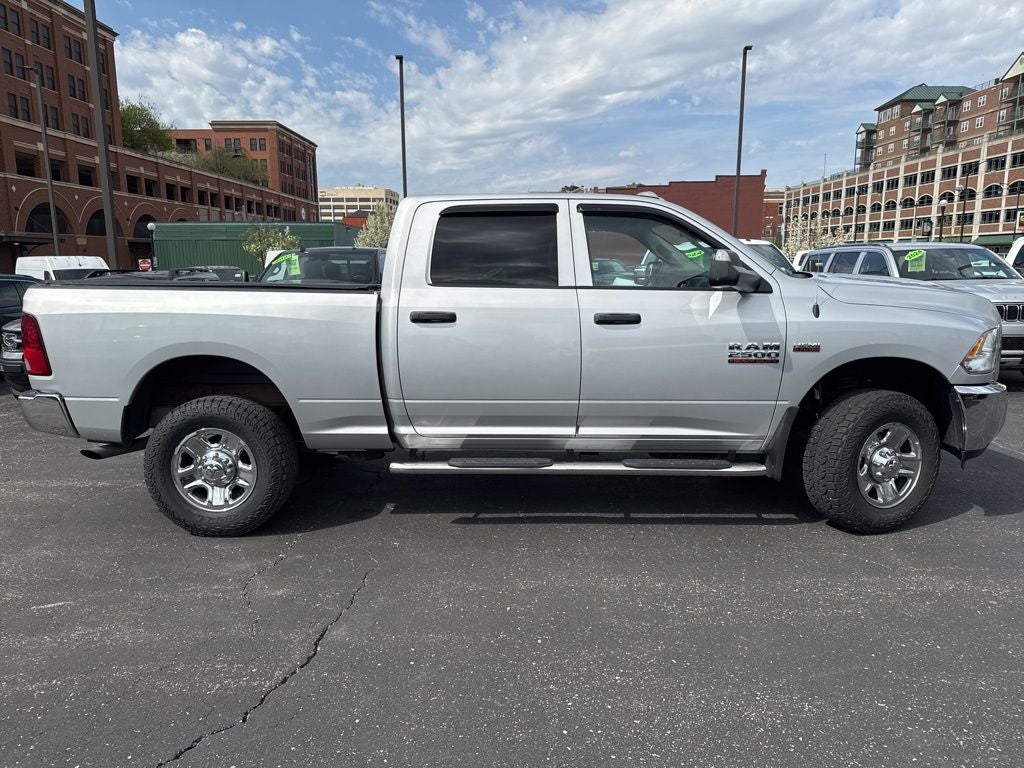 2017 RAM 2500 Tradesman Crew Cab 4x4 6'4' Box