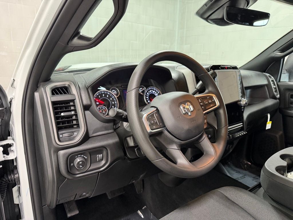 2026 RAM Ram 2500 RAM 2500 BLACK EXPRESS CREW CAB 4X4 6'4' BOX