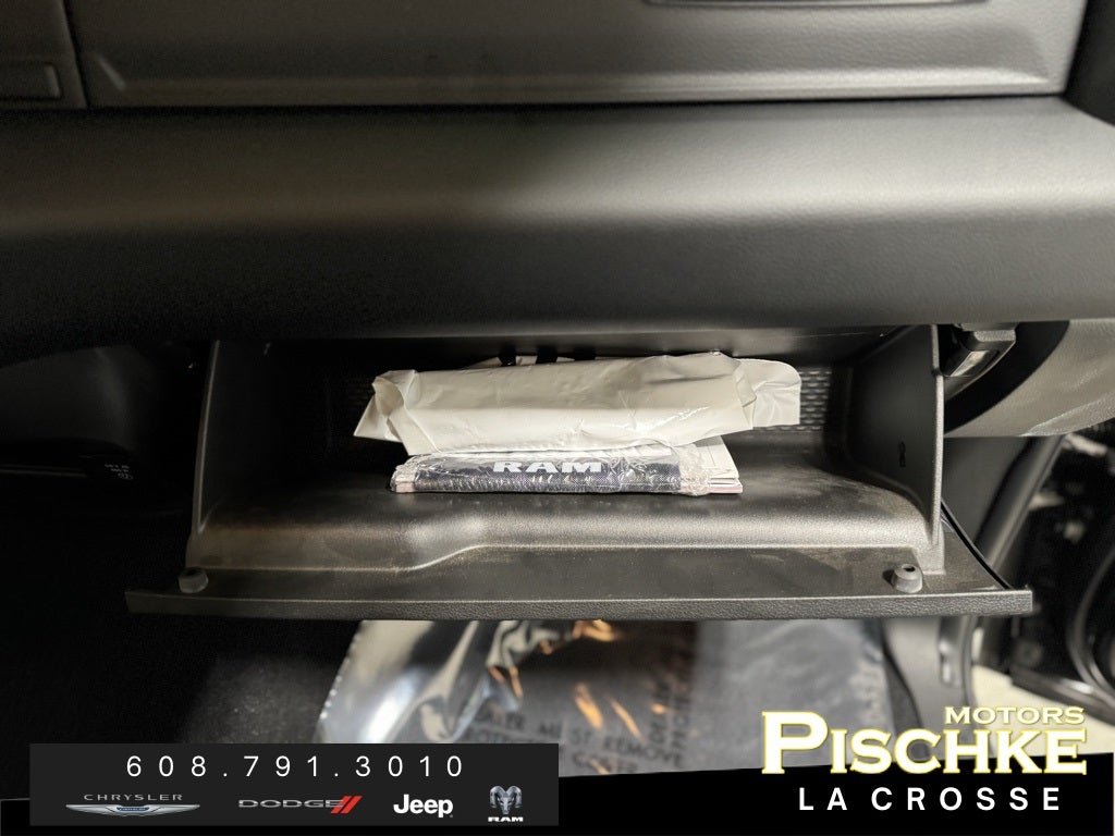 2024 RAM 2500 Big Horn Crew Cab 4x4 6'4' Box