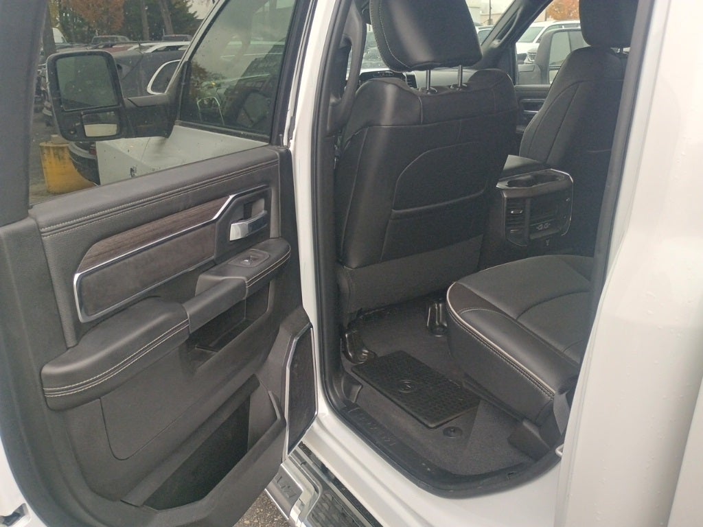 2025 RAM 2500 Laramie Crew Cab 4x4 6'4' Box