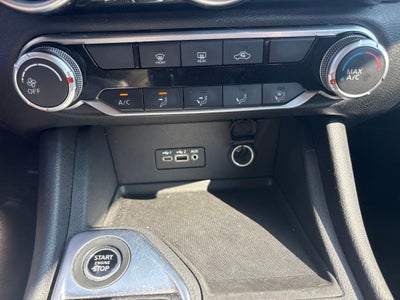 2023 Nissan Sentra SV Xtronic CVT