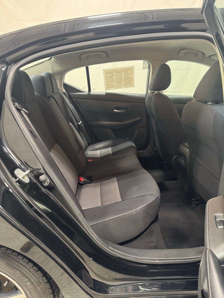 2021 Nissan Sentra SV Xtronic CVT