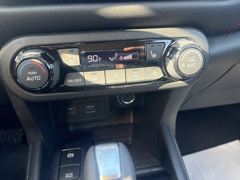 2024 Nissan Kicks SR Xtronic CVT