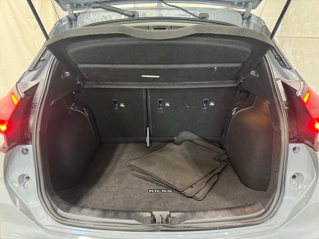 2023 Nissan Kicks SR Xtronic CVT