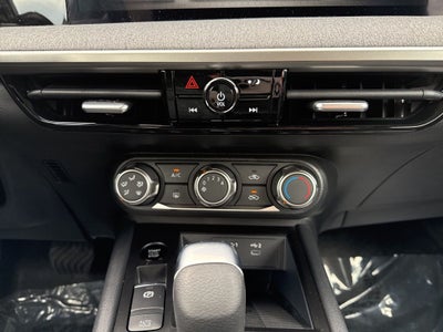 2025 Nissan Kicks SV FWD