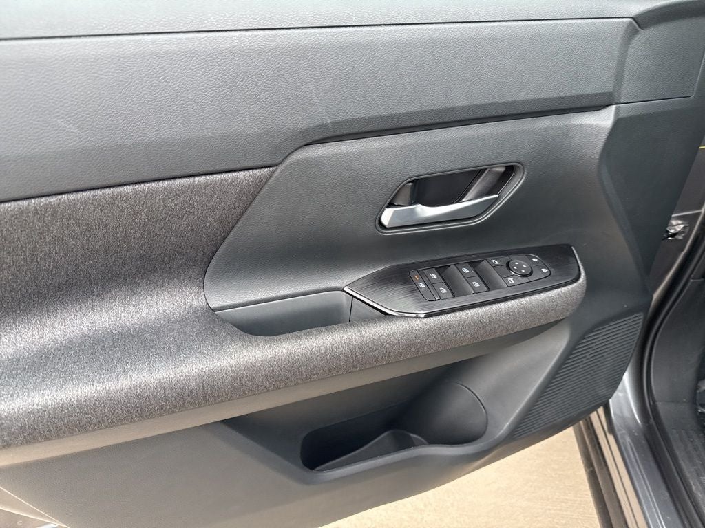 2025 Nissan Kicks SV FWD