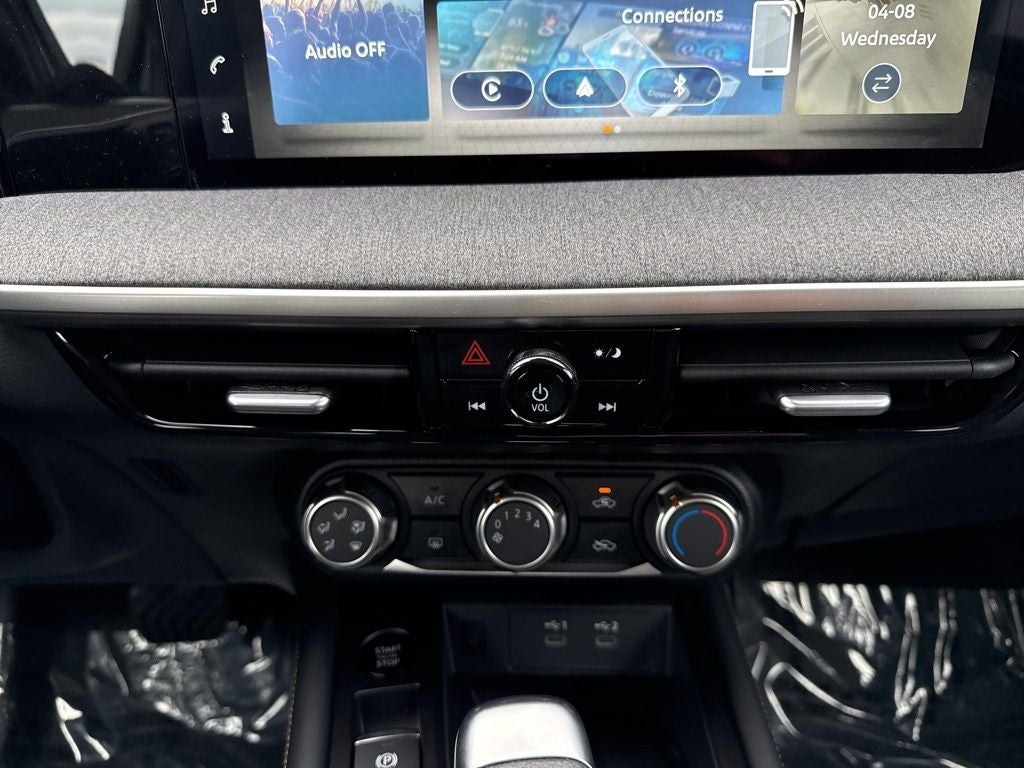 2025 Nissan Kicks SV Intelligent AWD