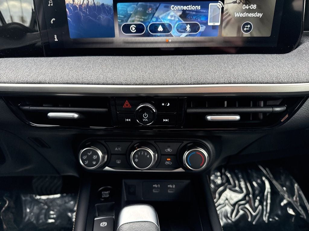 2025 Nissan Kicks SV Intelligent AWD