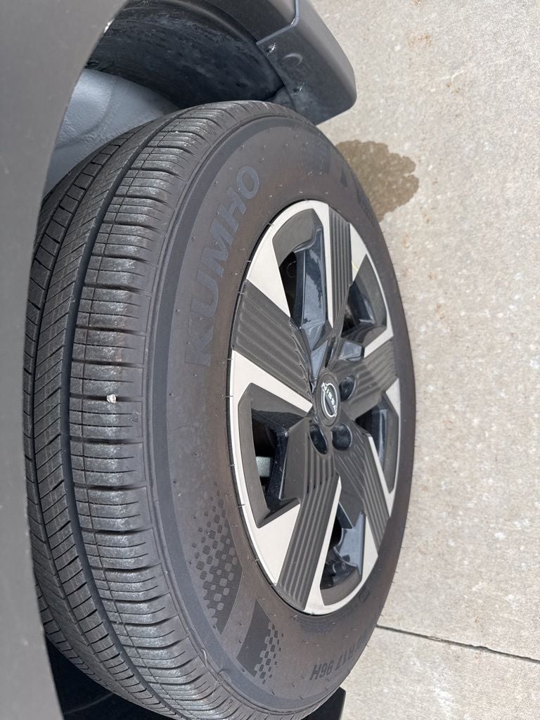 2025 Nissan Kicks SV Intelligent AWD