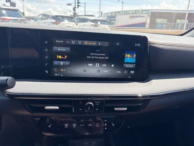 2025 Nissan Kicks SR Intelligent AWD