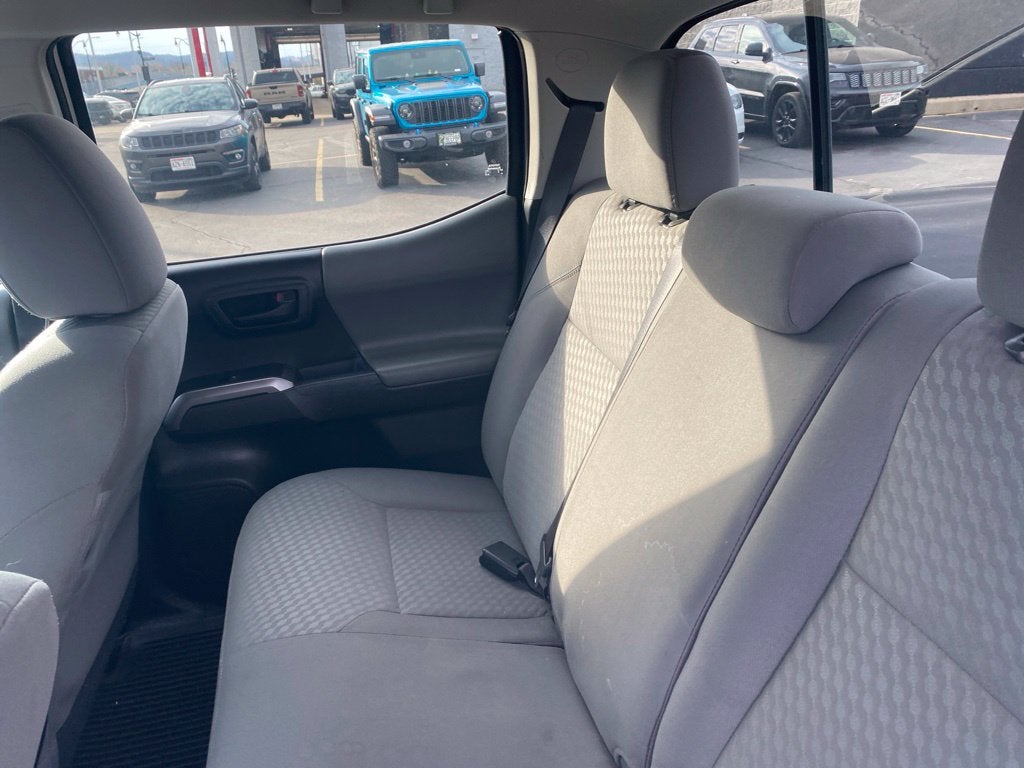2022 Toyota Tacoma SR5 V6