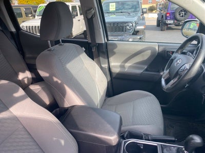 2022 Toyota Tacoma SR5 V6