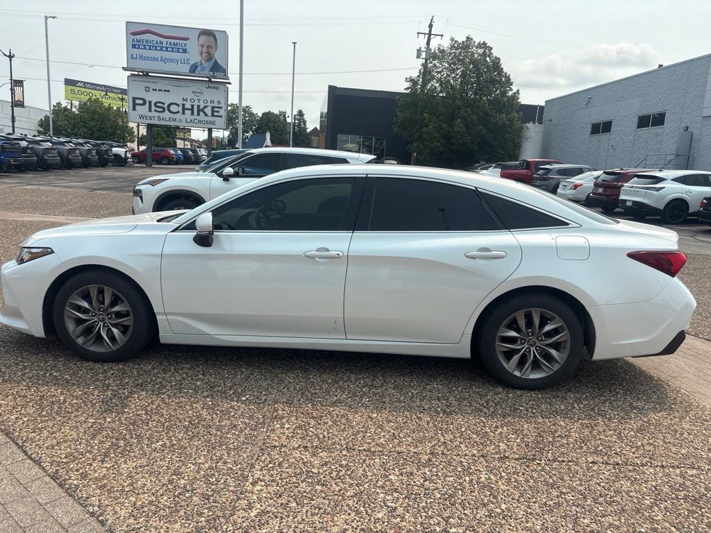 2019 Toyota Avalon XLE