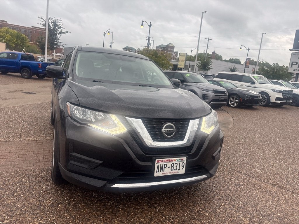 2019 Nissan Rogue S
