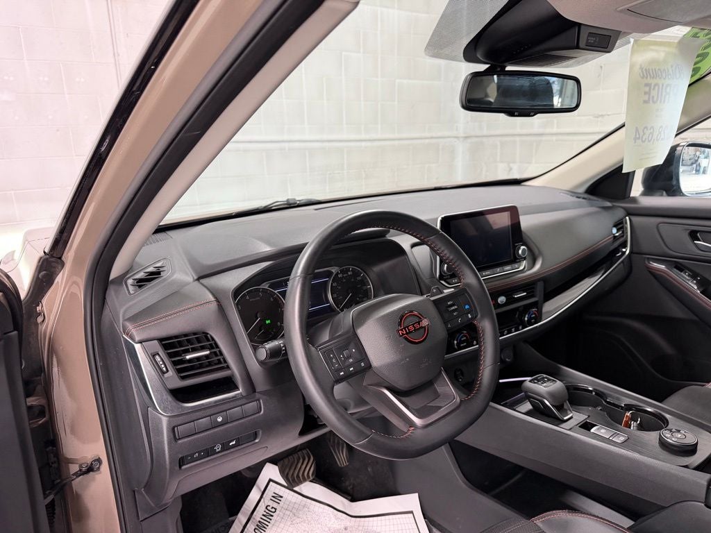 2025 Nissan Rogue Rock Creek