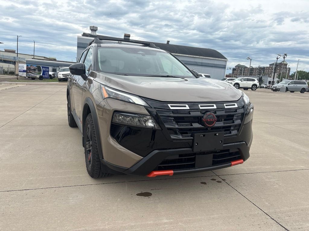 2025 Nissan Rogue Rock Creek