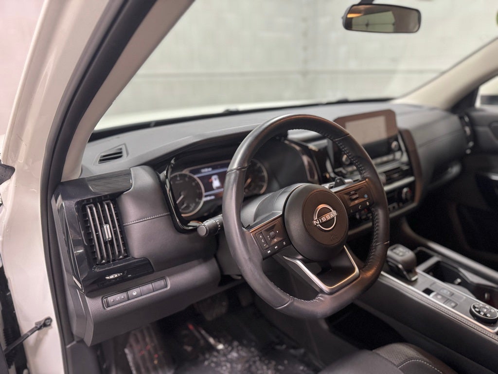 2024 Nissan Pathfinder SV 4WD