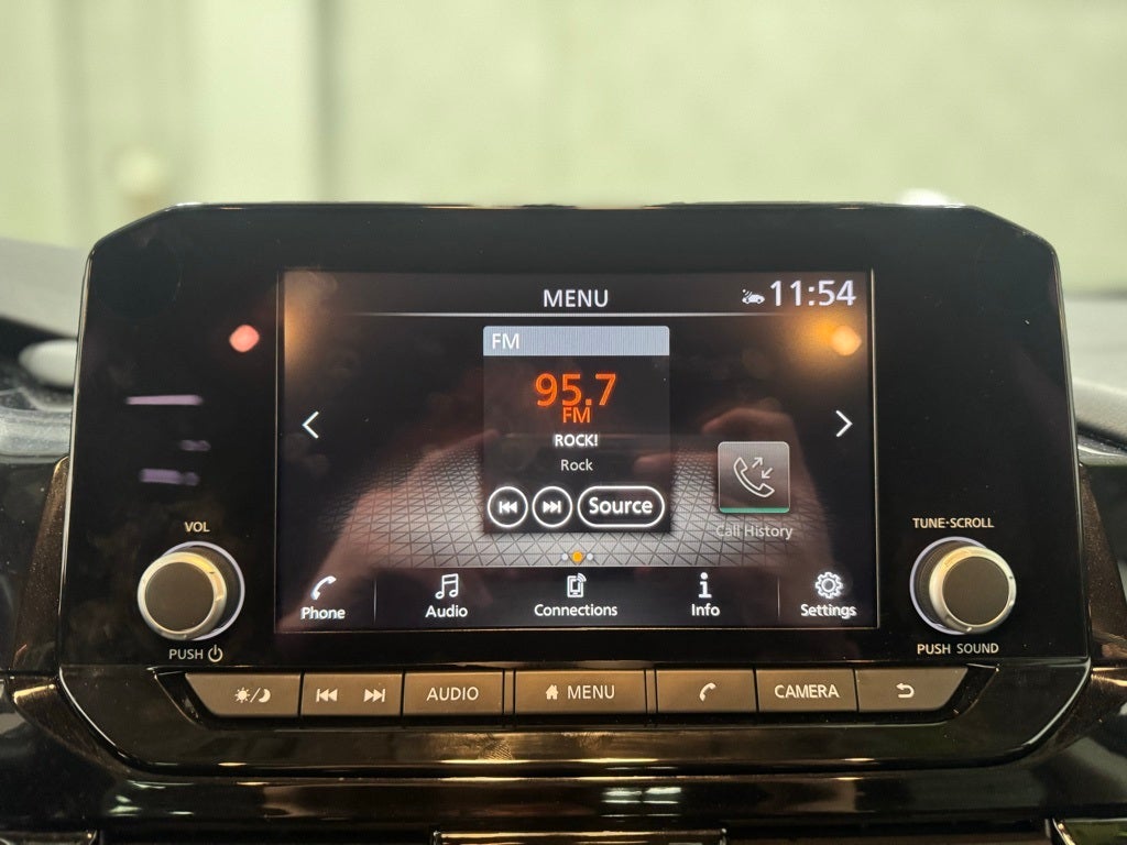 2024 Nissan Pathfinder SV 4WD