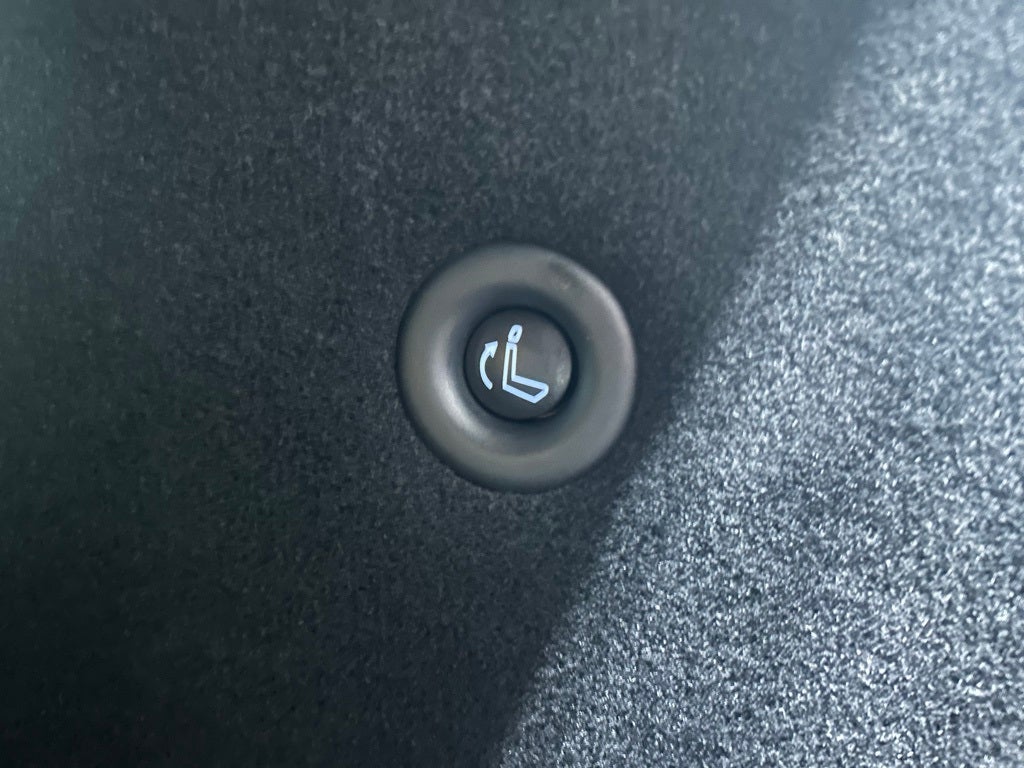 2024 Nissan Pathfinder SV 4WD