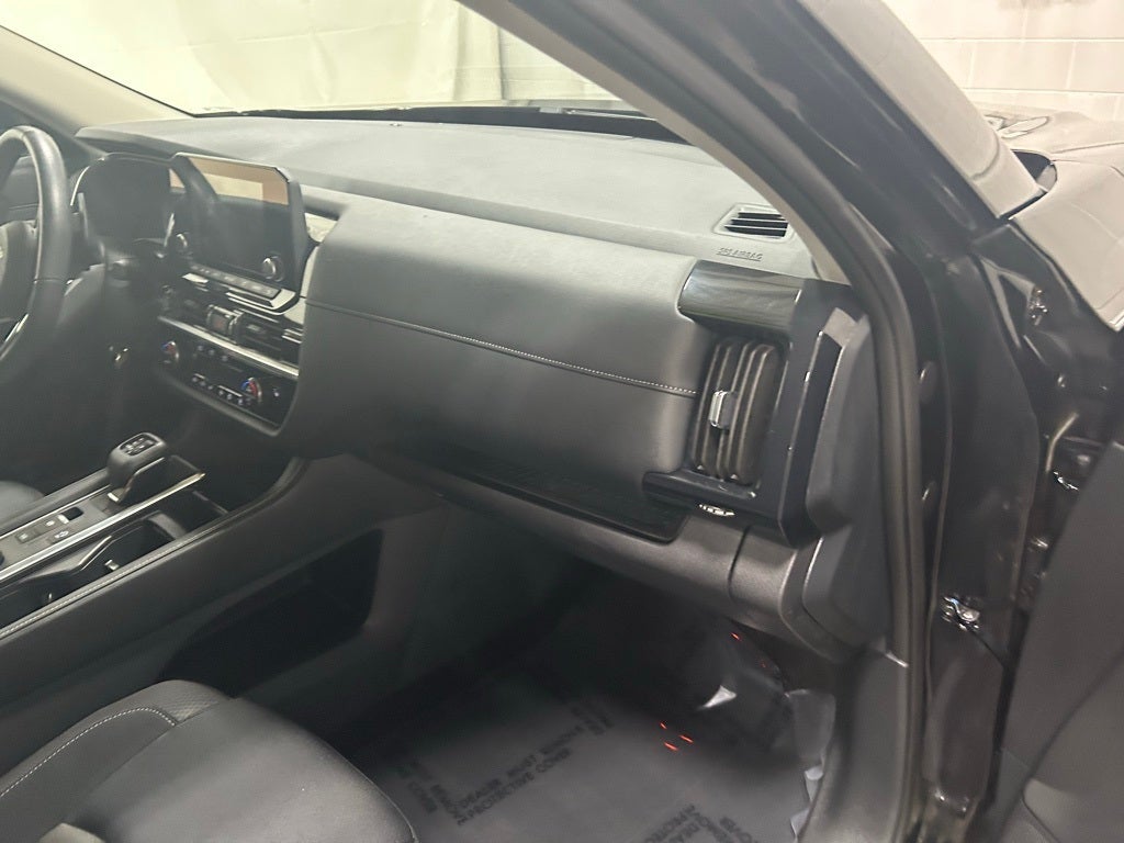 2024 Nissan Pathfinder SV 4WD