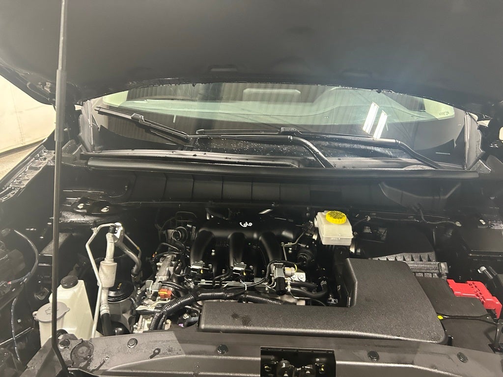 2024 Nissan Pathfinder SV 4WD