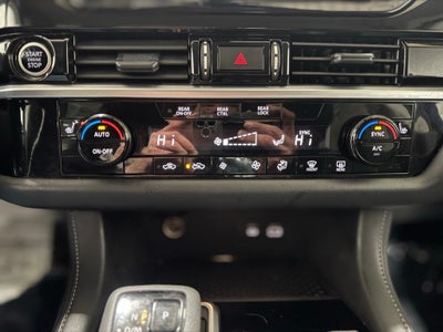 2024 Nissan Pathfinder SV 4WD