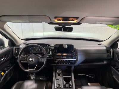 2025 Nissan Pathfinder SL 4WD