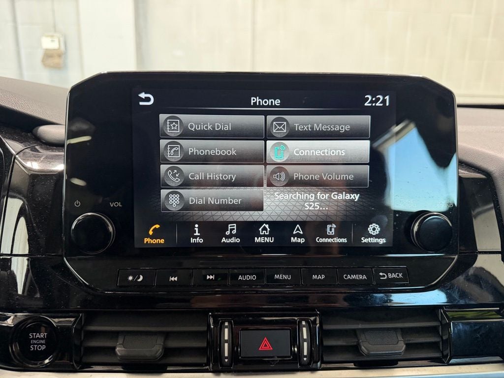 2025 Nissan Pathfinder SL 4WD