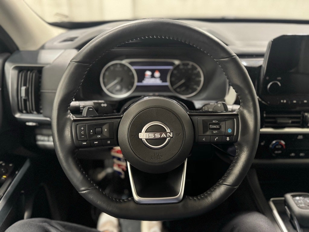 2025 Nissan Pathfinder SL 4WD