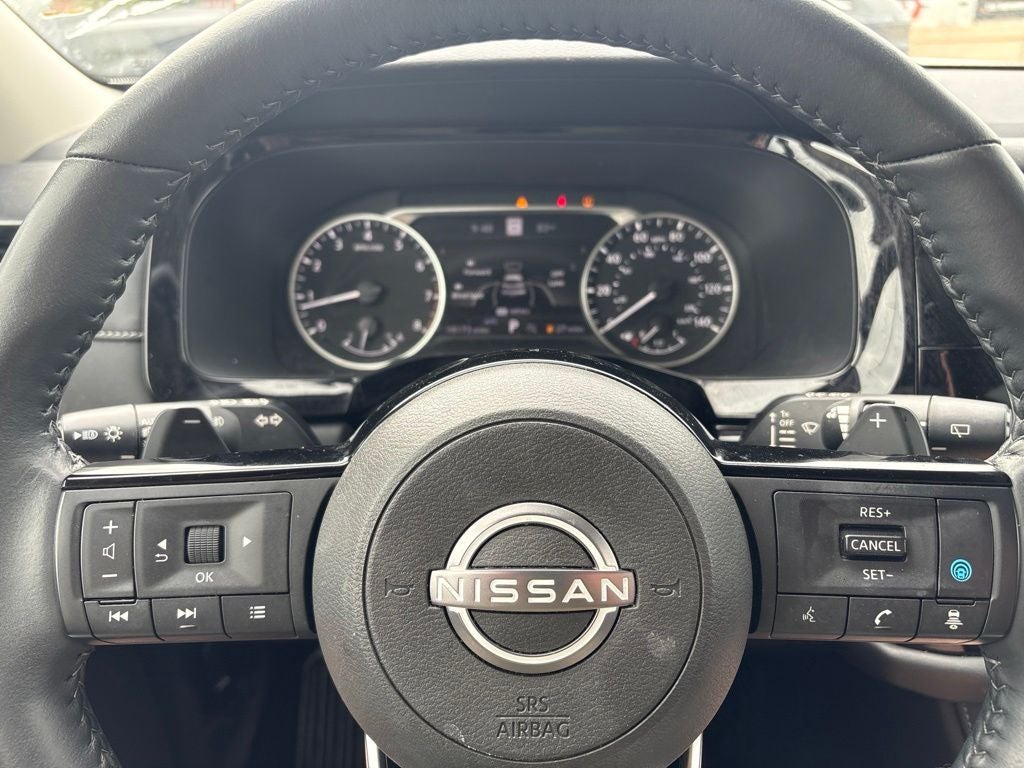 2023 Nissan Pathfinder SL 4WD