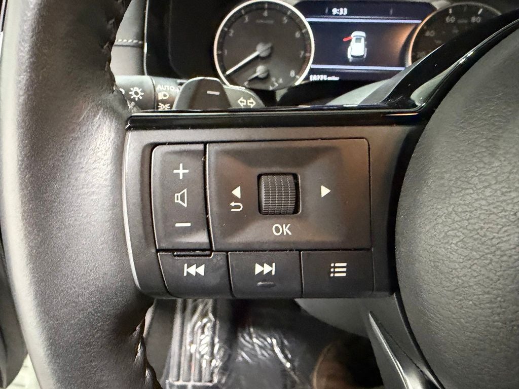 2023 Nissan Pathfinder SL 4WD