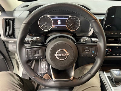 2023 Nissan Pathfinder SL 4WD
