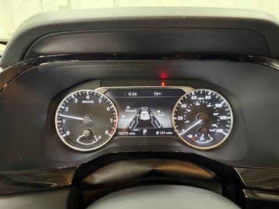 2023 Nissan Pathfinder SL 4WD