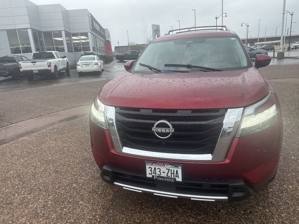 2024 Nissan Pathfinder SL 4WD
