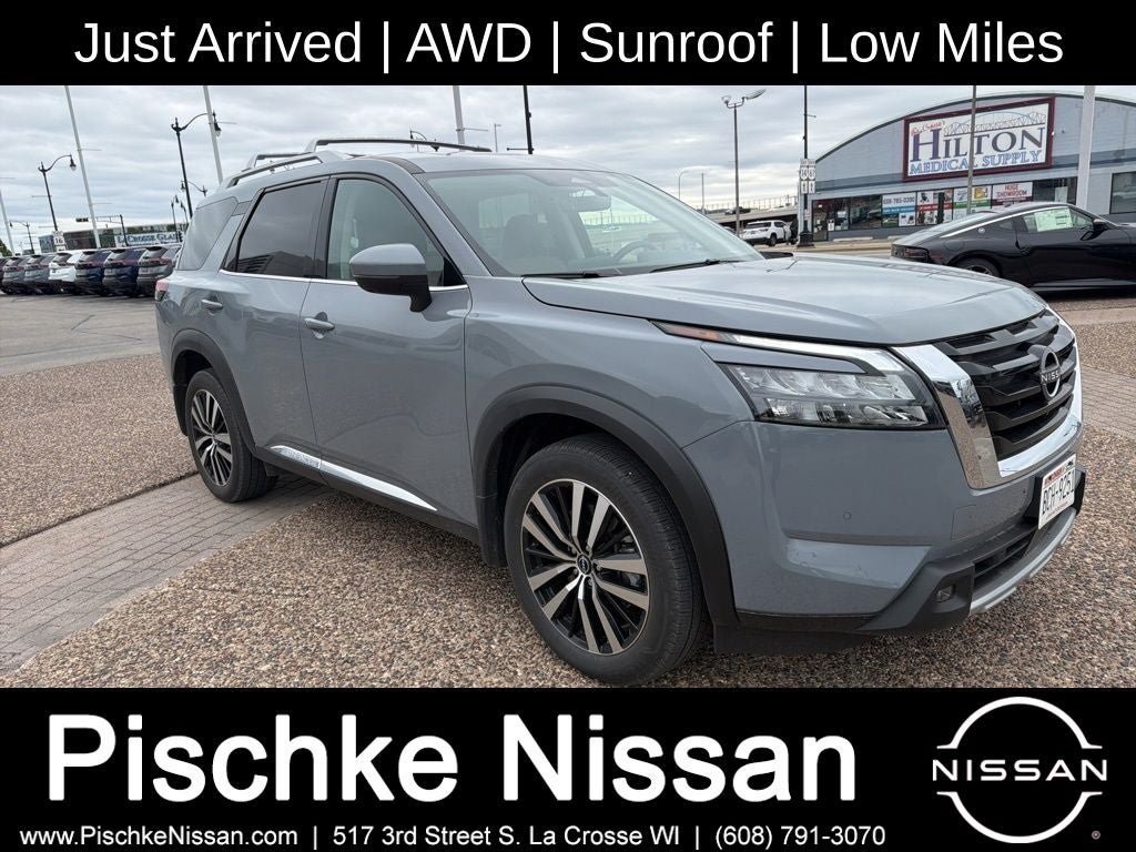 2025 Nissan Pathfinder Platinum 4WD
