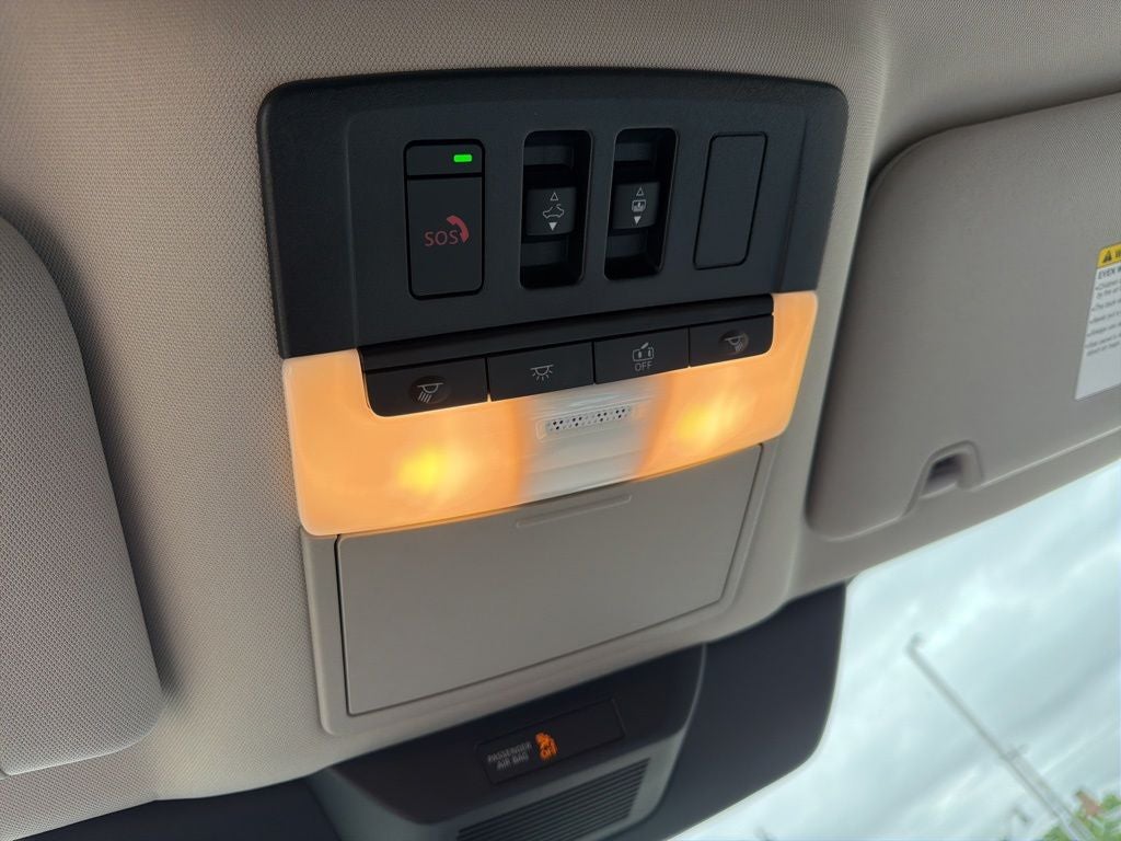 2025 Nissan Pathfinder Platinum 4WD