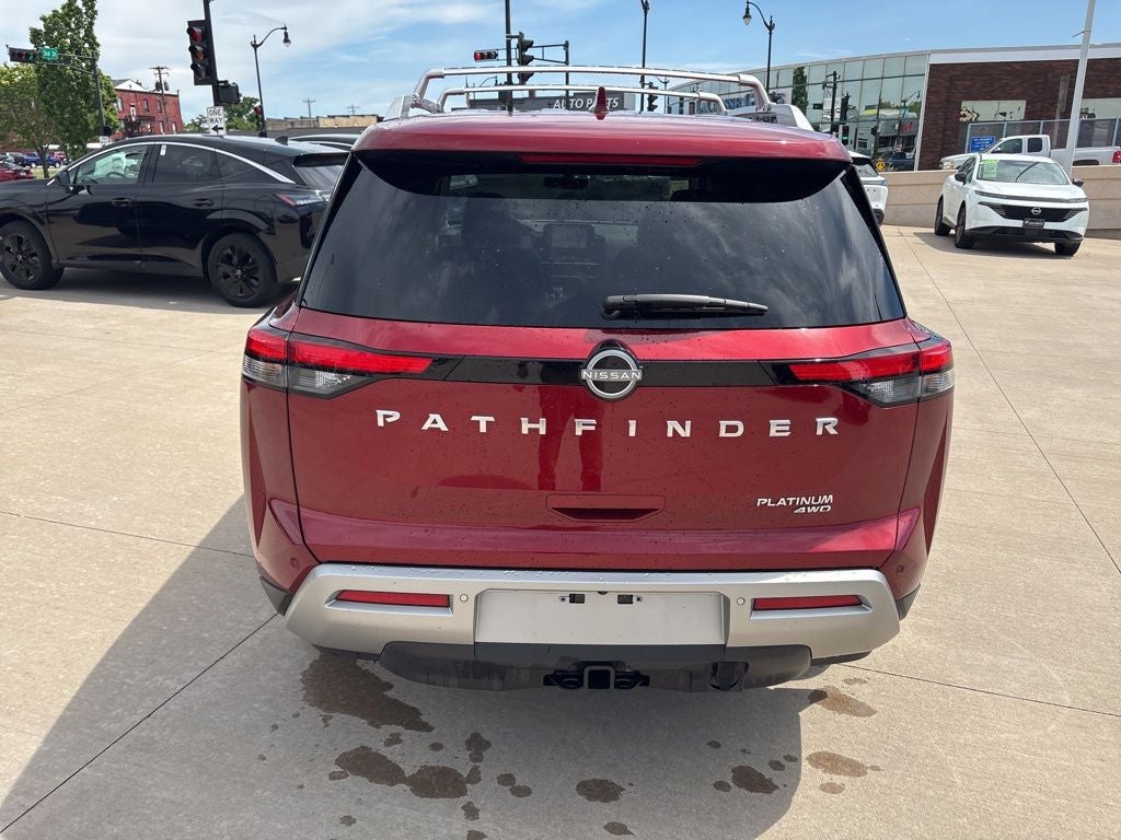 2025 Nissan Pathfinder Platinum 4WD