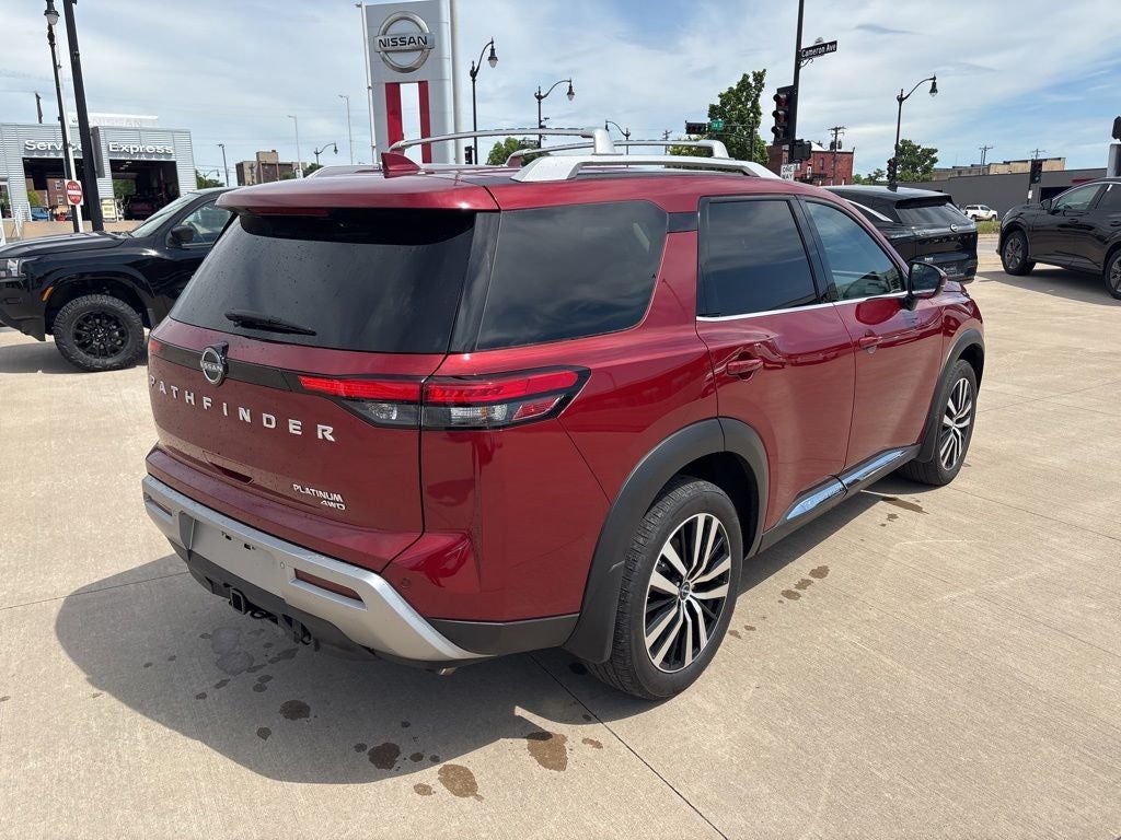 2025 Nissan Pathfinder Platinum 4WD
