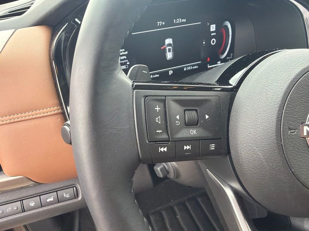 2025 Nissan Pathfinder Platinum 4WD