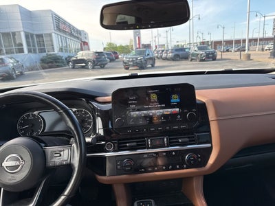 2022 Nissan Pathfinder Platinum