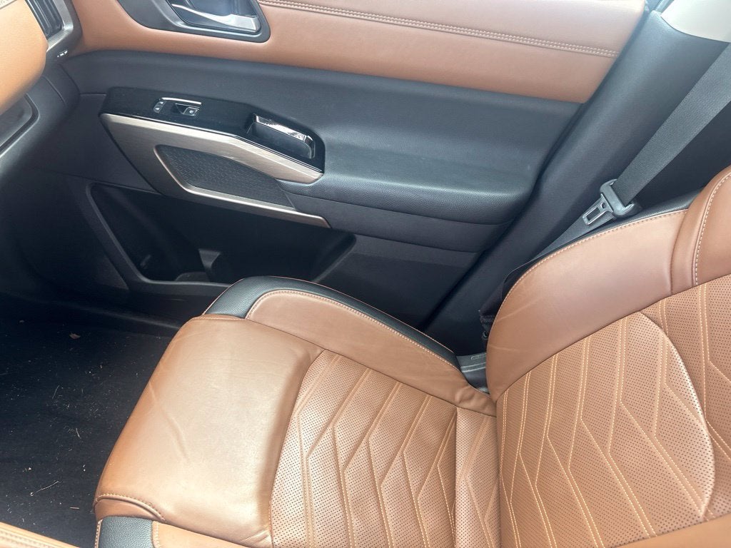 2022 Nissan Pathfinder Platinum 4WD