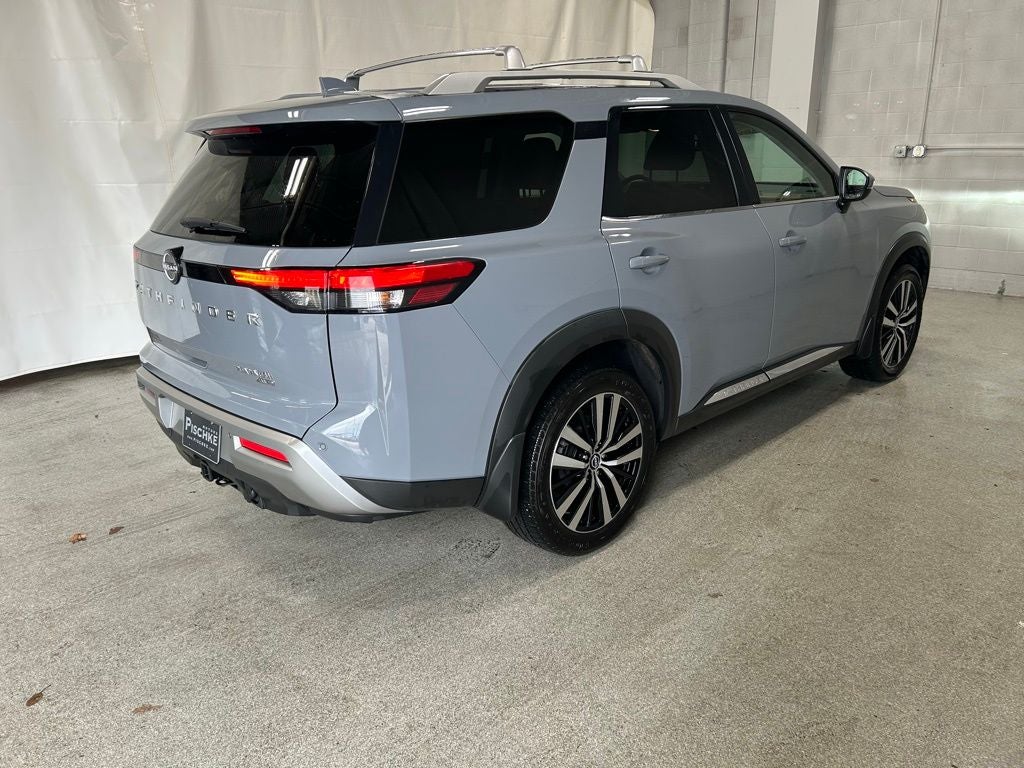 2023 Nissan Pathfinder Platinum 4WD